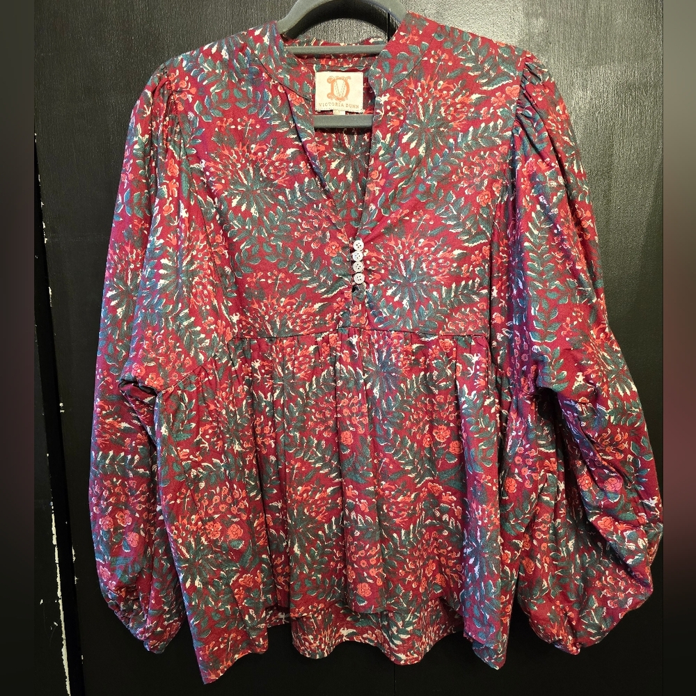 Victoria Dunn Red and Gray Floral Balloon Sleeve Babydoll Blouse Size L